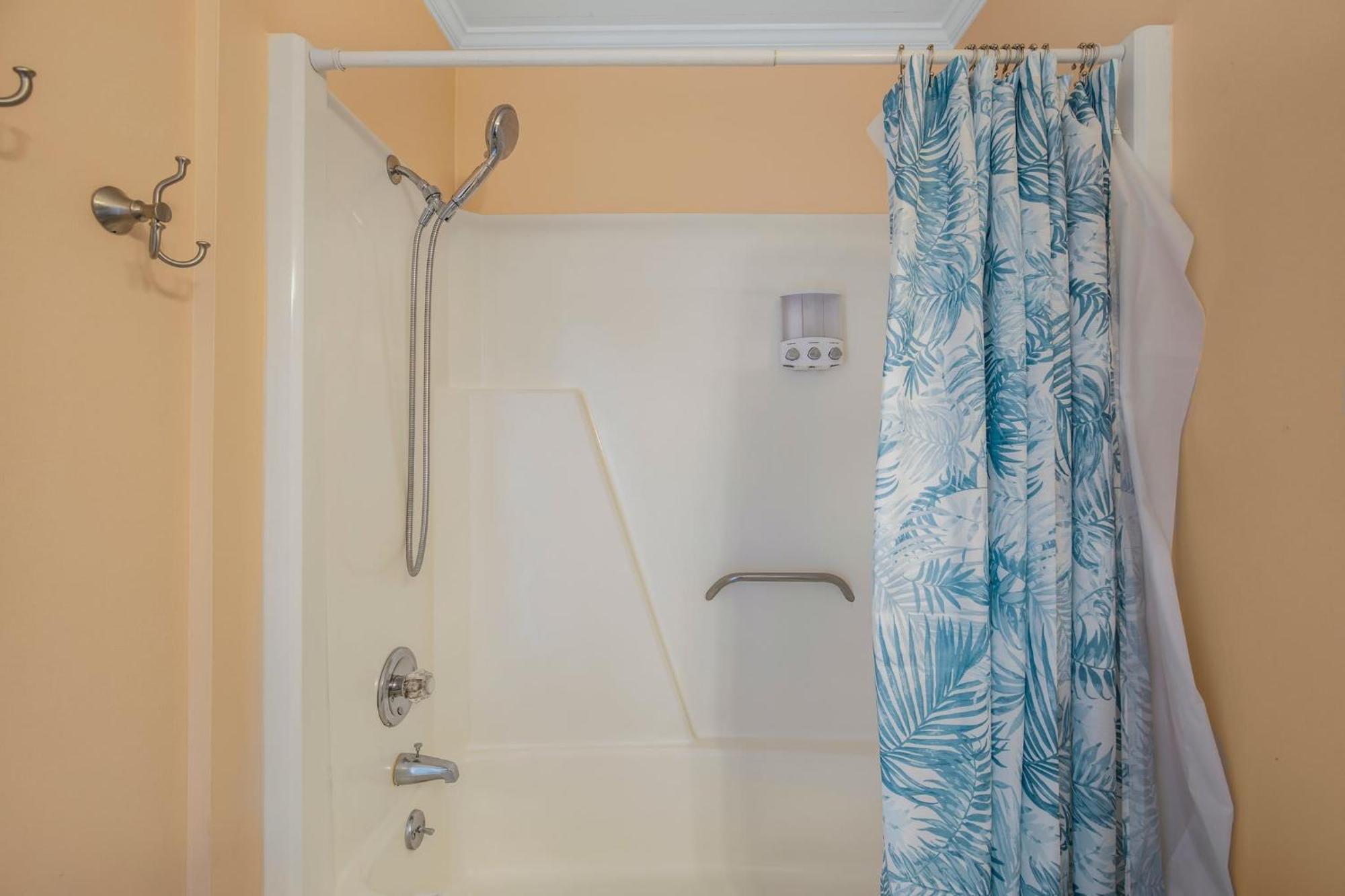 Sea & Sun 204 By Vacation Homes Collection 海湾海岸 外观 照片